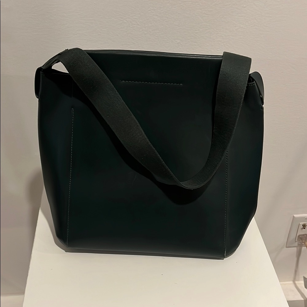 Everlane Green Leather Shoulder Bag Minimalist Design